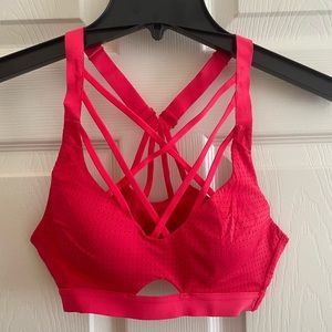 Victoria’s Secret VS Sport Criss Cross sports bra size 32A